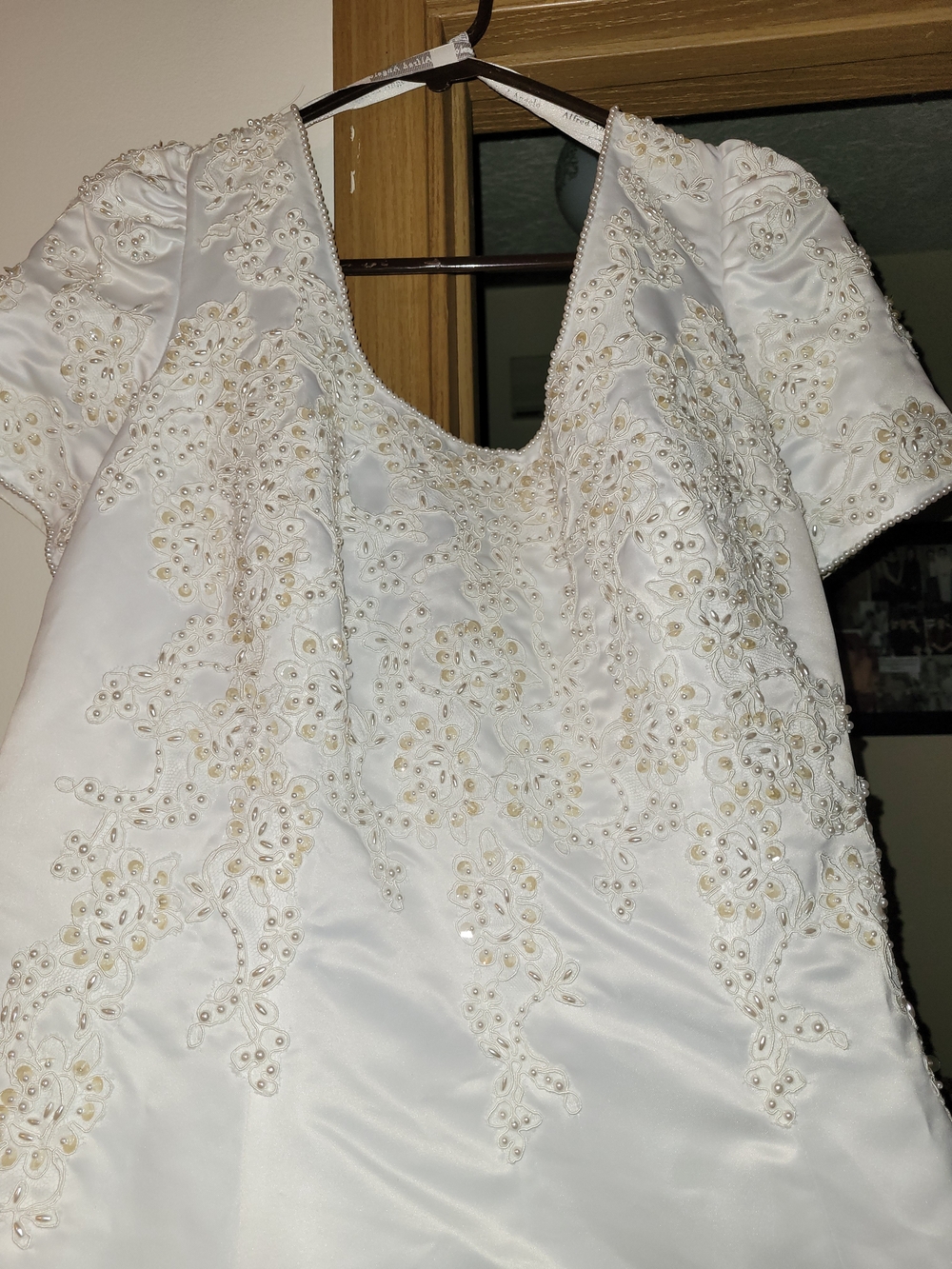 Alfred Angelo White Lace-Embroidered Short Sleeve Ball Gown - Picture 7 of 16